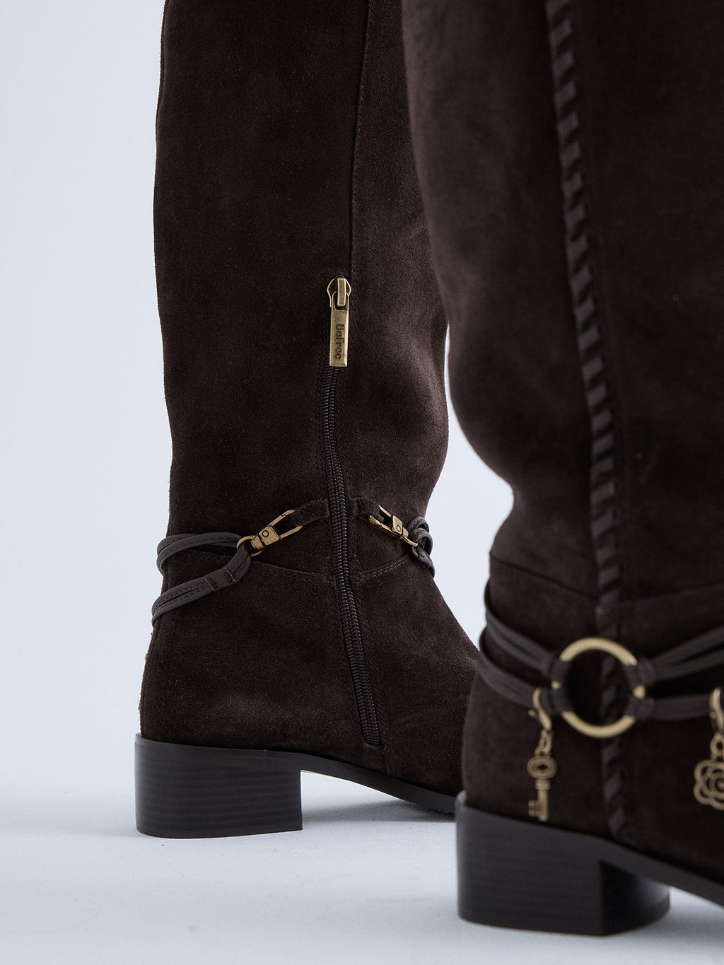ANKA-317 SERRAJE BROWN