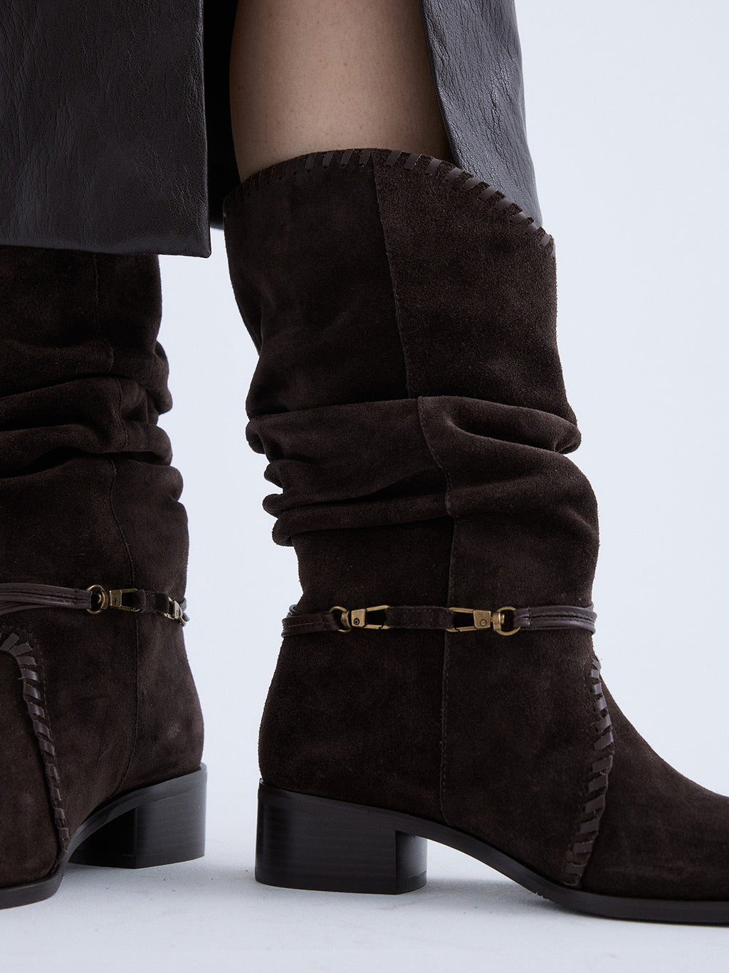 ANKA-318 SERRAJE BROWN