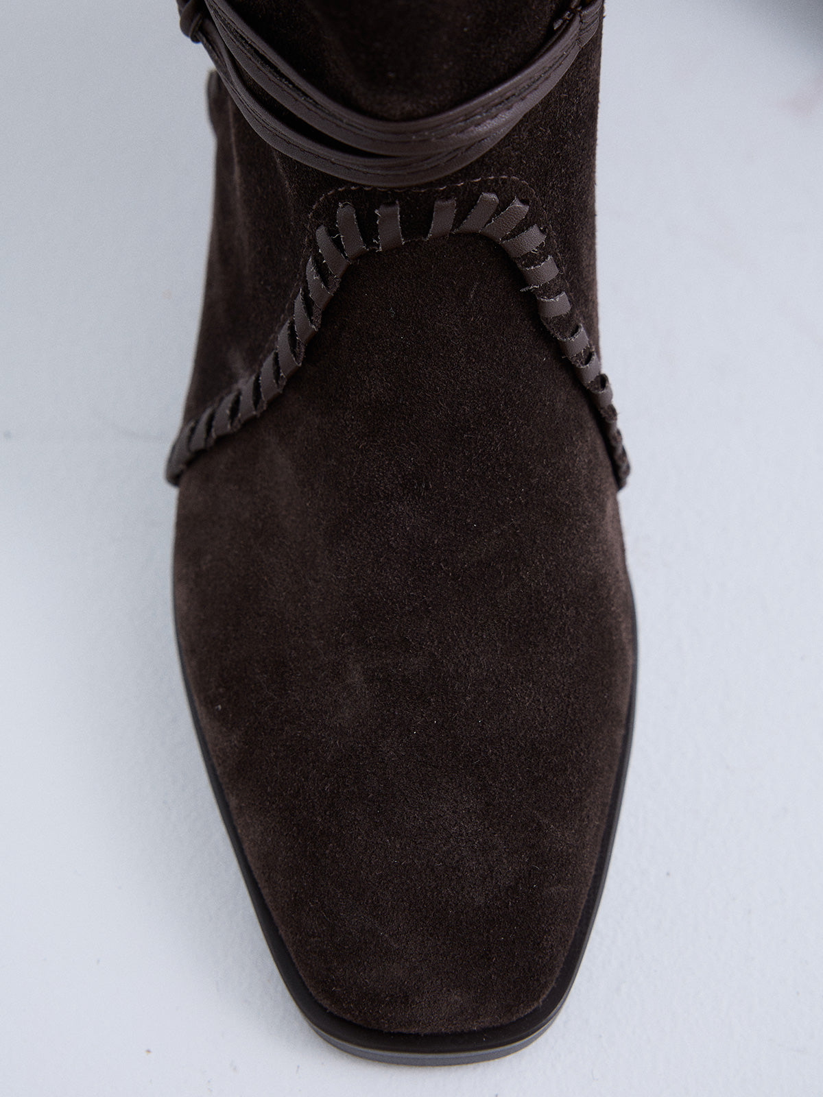 ANKA-318 SERRAJE BROWN