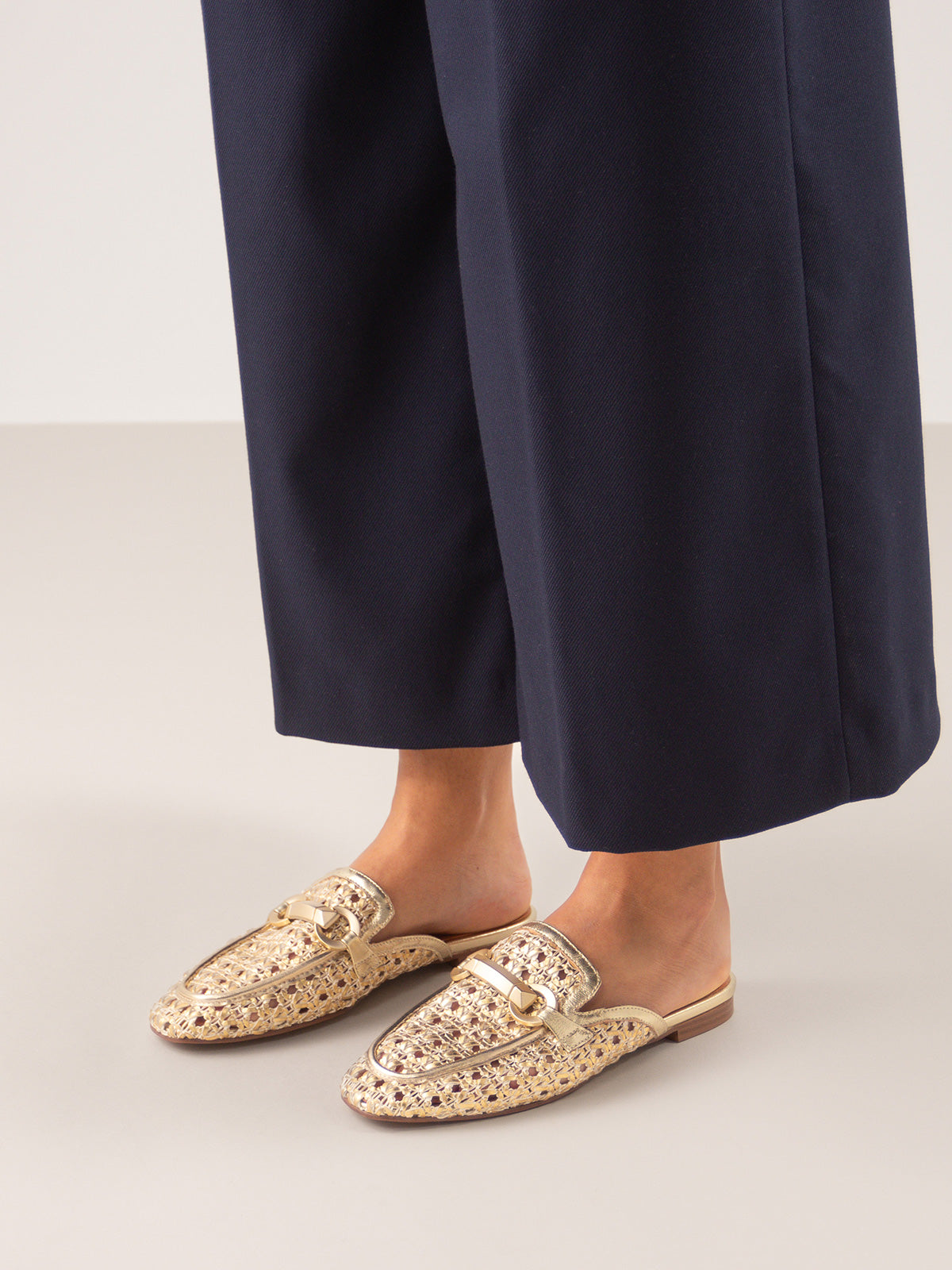 ANNE-1578 LEATHER GOLD