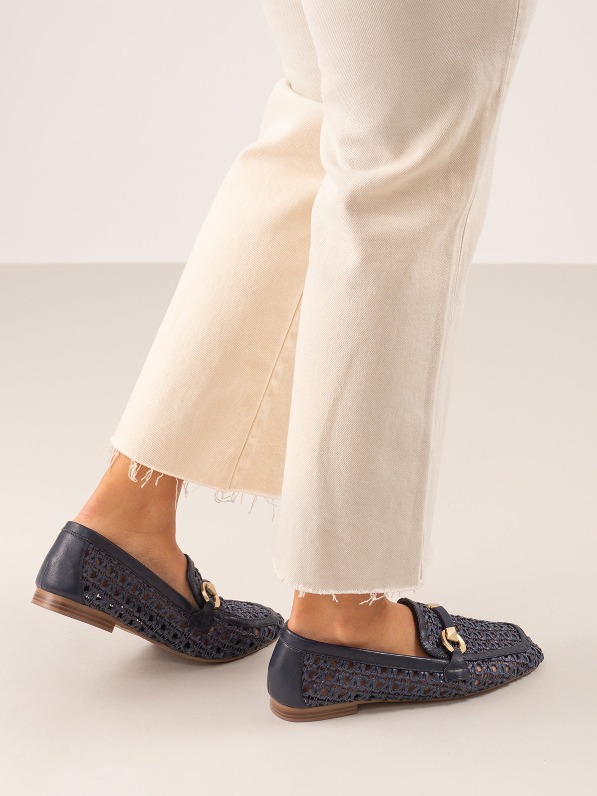 ANNE-1579 LEATHER BLUE