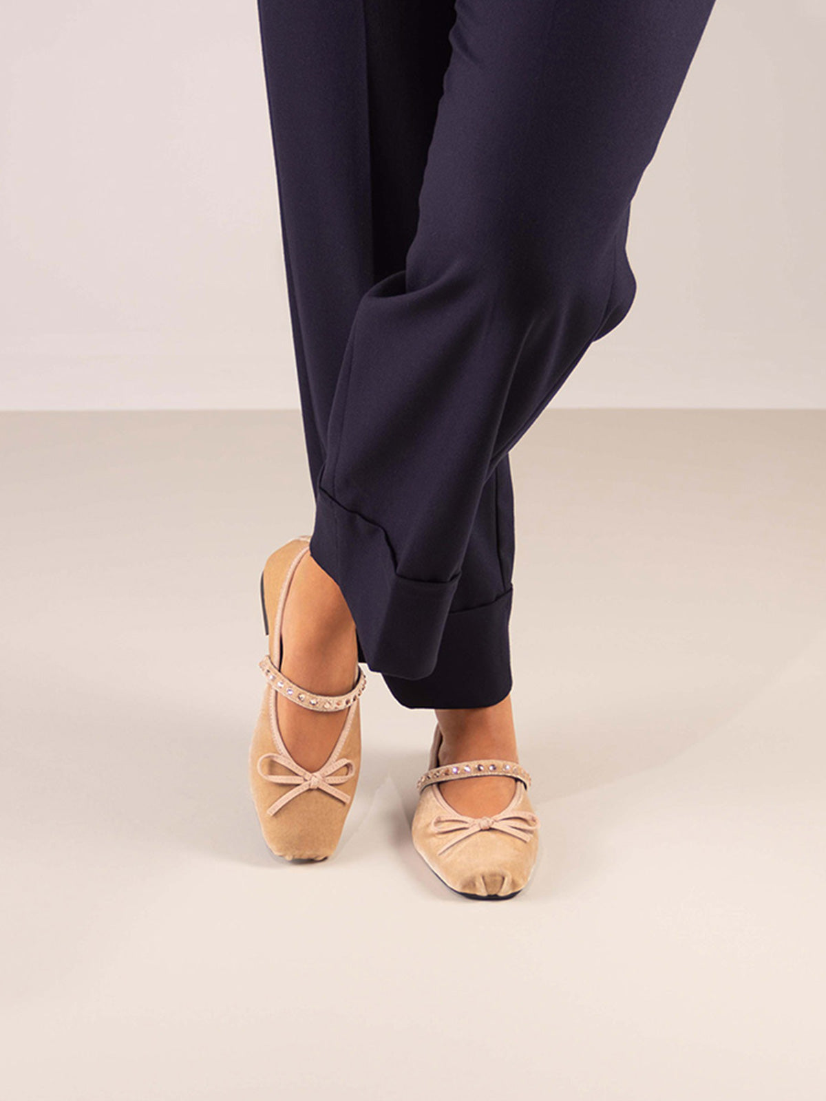 CELIA-200 VELVET BEIGE