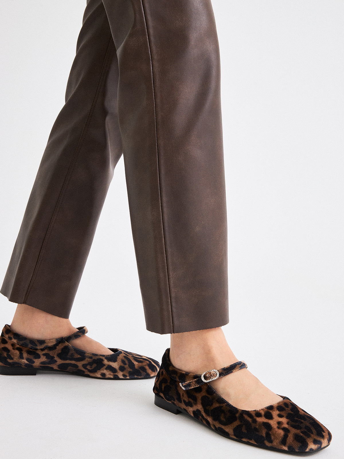 CELIA-2534 VELVET LEOPARD