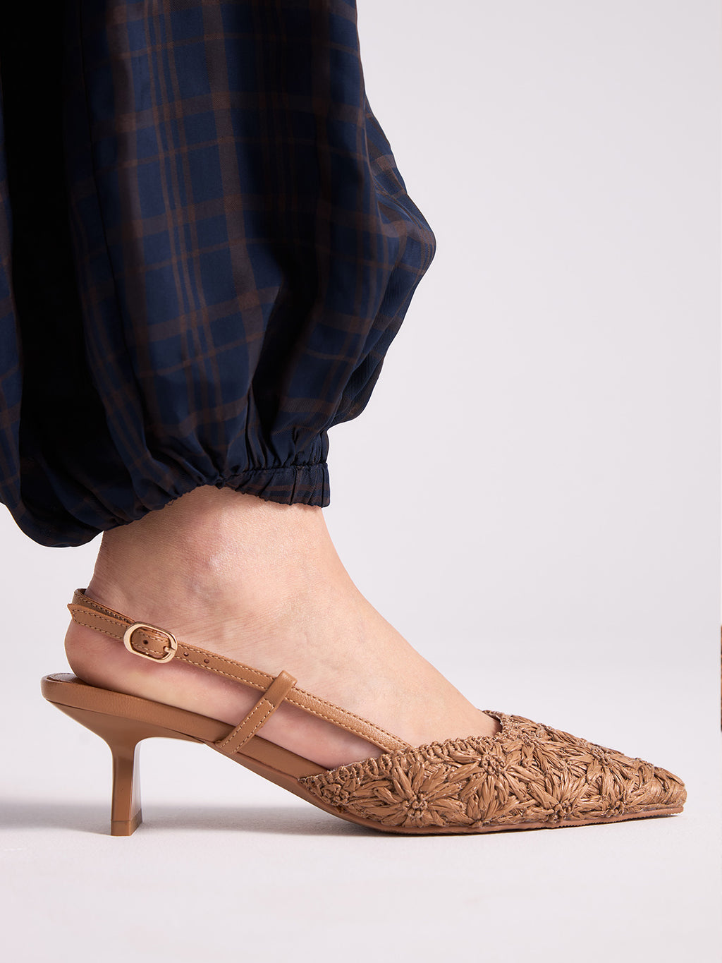 LEA-3630 RAFFIA CAMEL