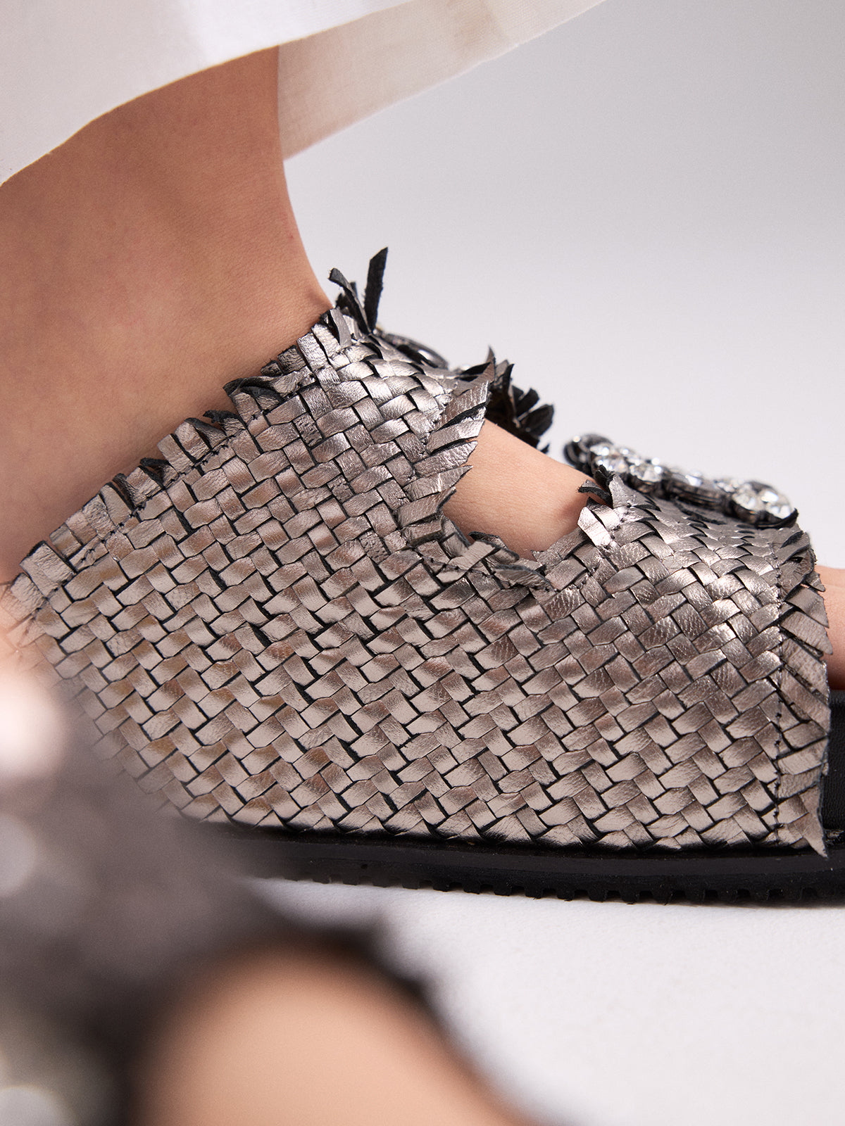 MARY-212 LEATHER PEWTER