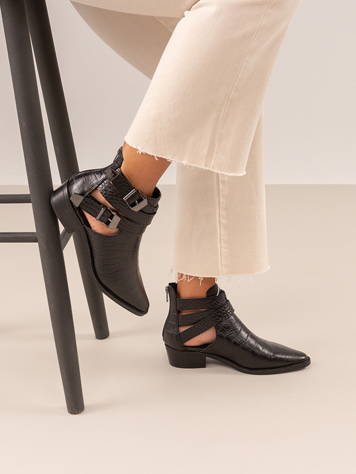 MILAN-011 COCO BLACK