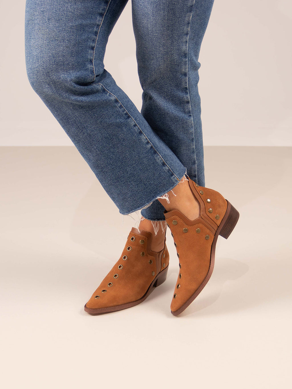 MILAN-01 SUEDE TAN