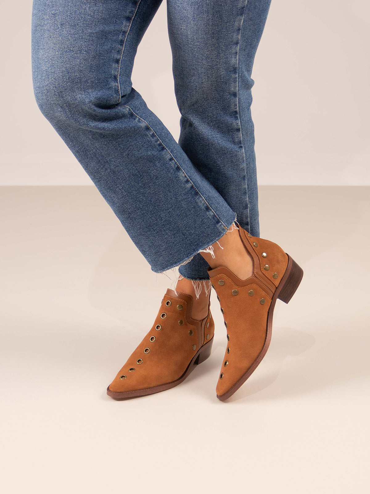 MILAN-01 SUEDE TAN