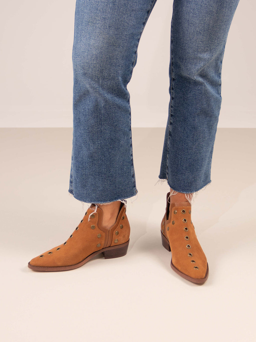 MILAN-01 SUEDE TAN