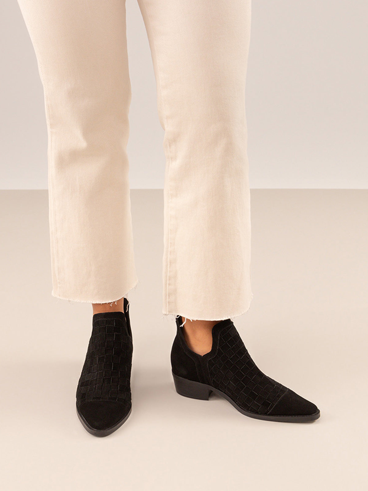 MILAN-02 SUEDE BLACK