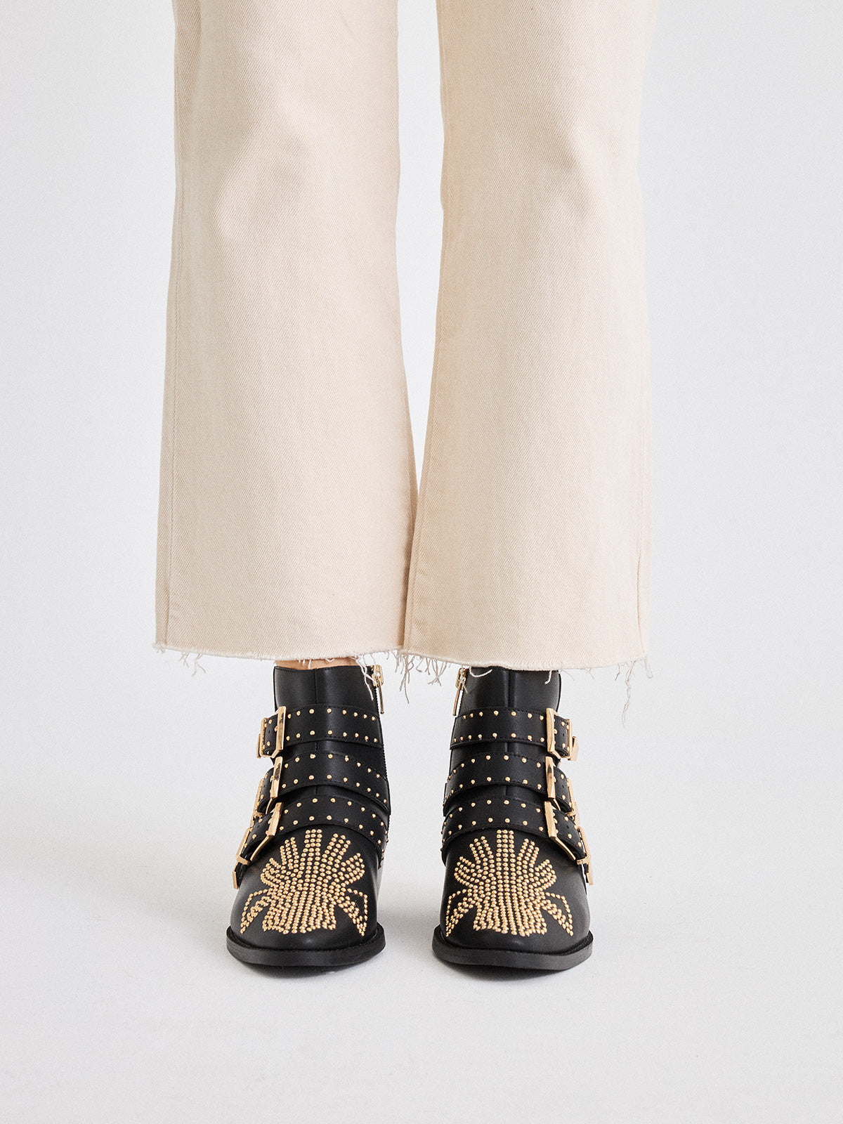 MILAN-030 LEATHER BLACK GOLD