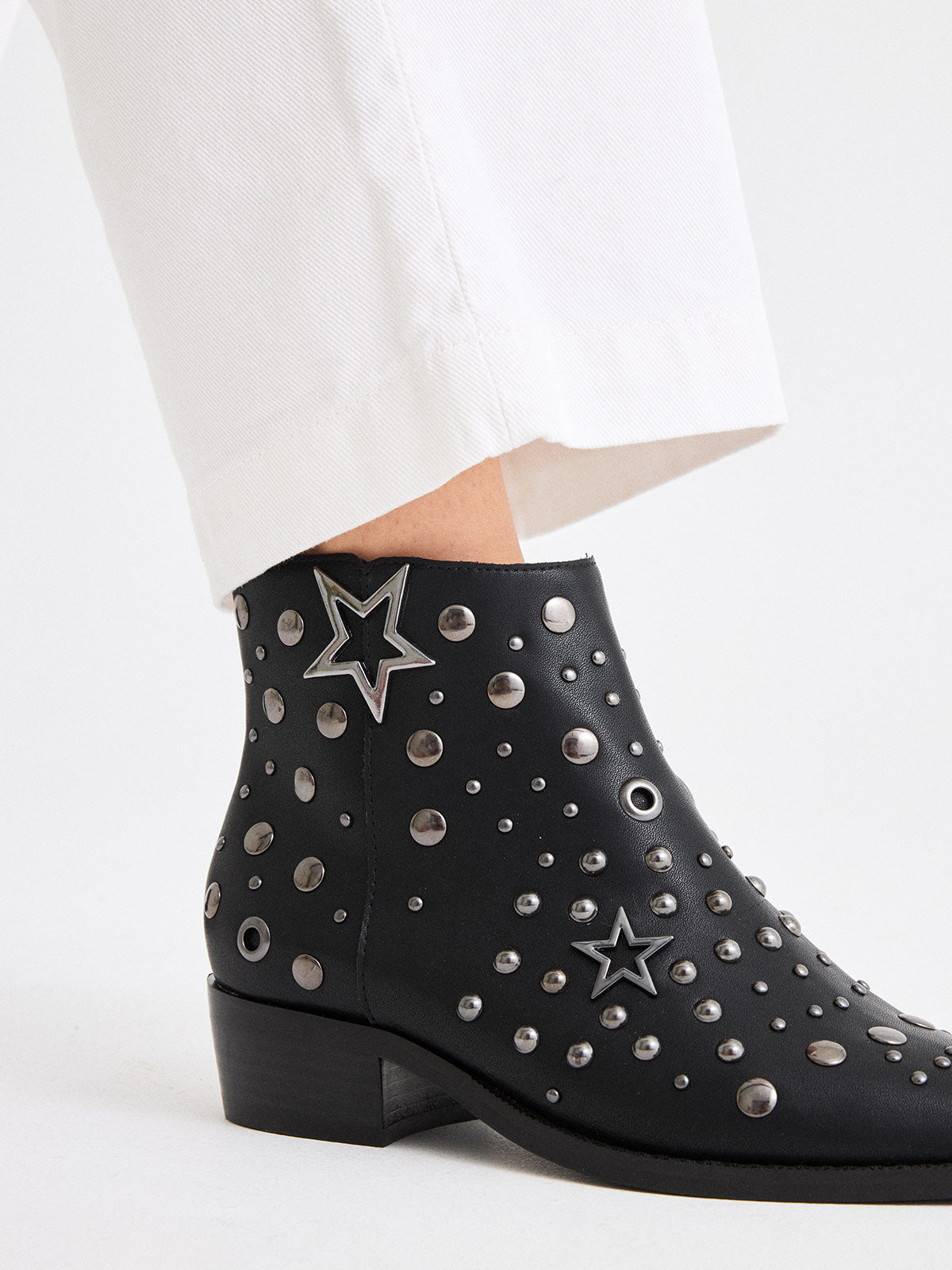 MILAN-060 LEATHER BLACK PEWTER