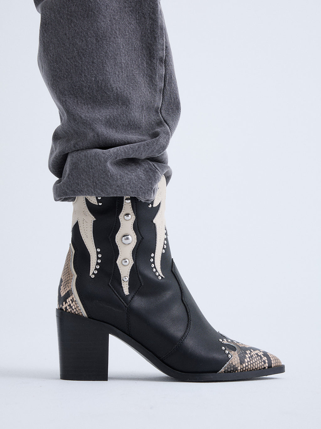 NAPOLES-024 LEATHER BLACK