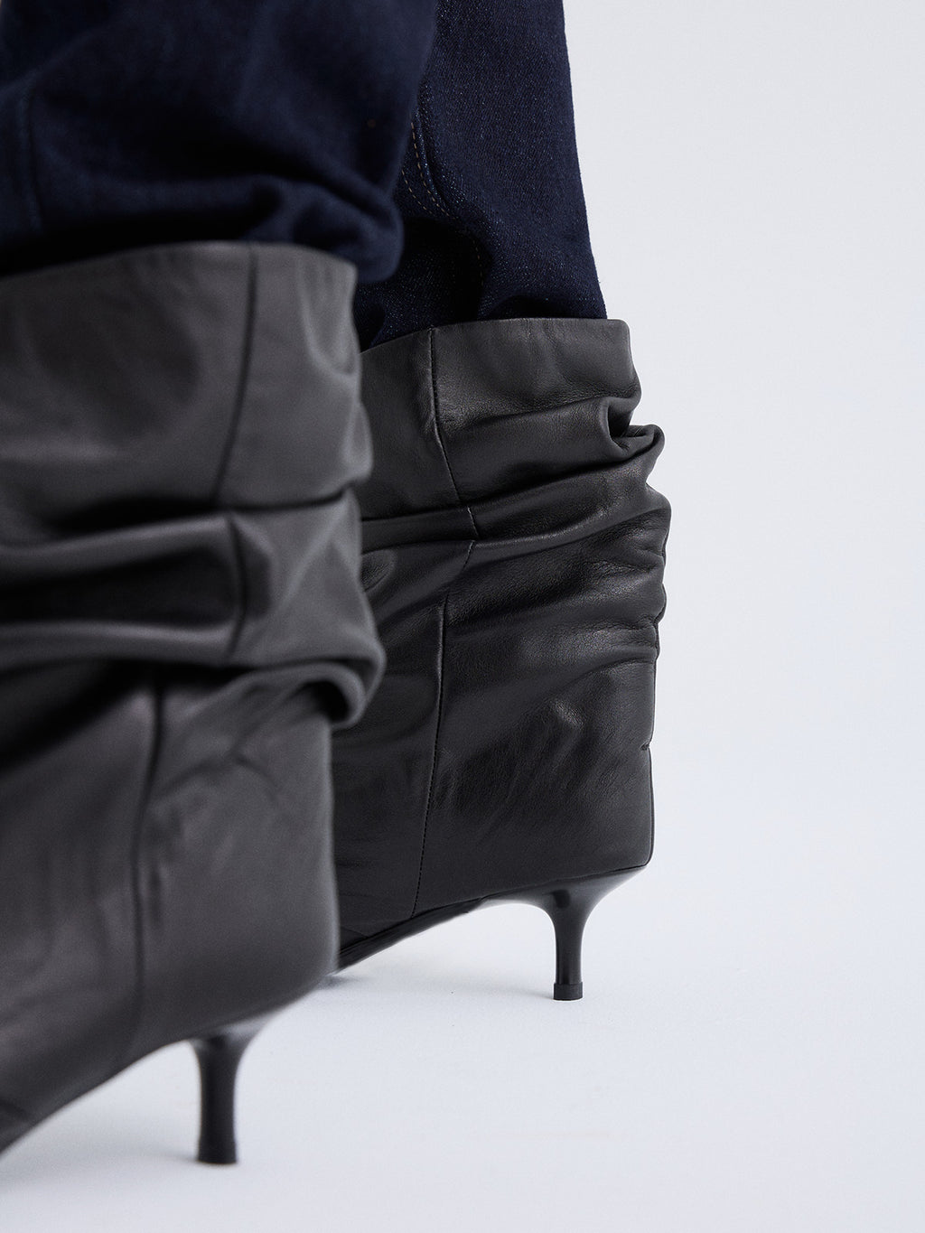 RITA-068 LEATHER BLACK
