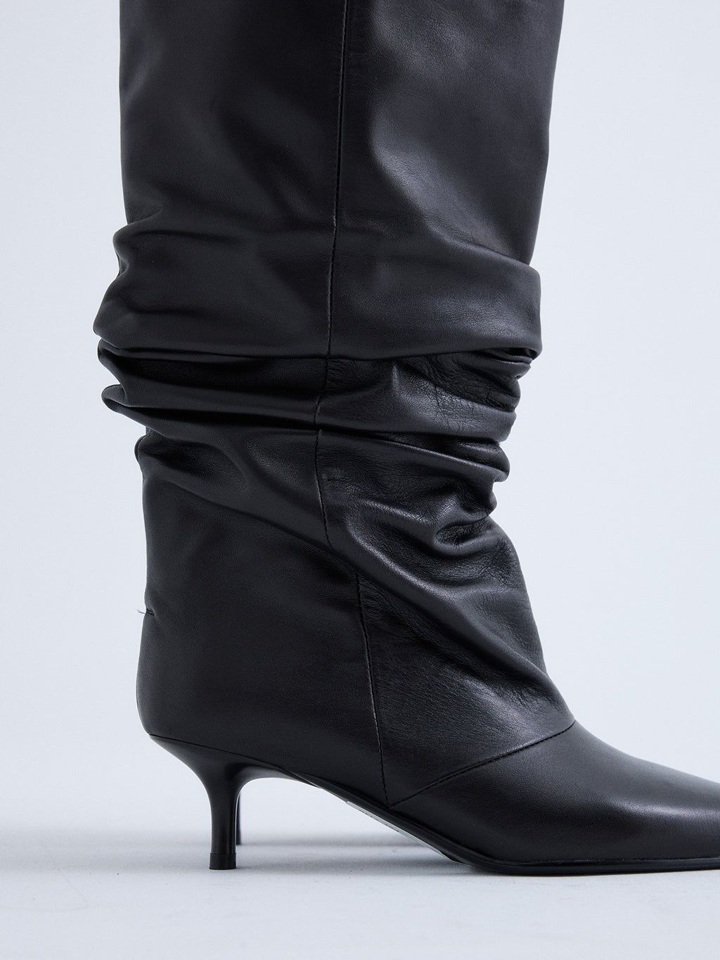 RITA-364 LEATHER BLACK