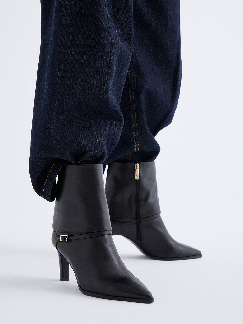 SIRA-314 LEATHER BLACK