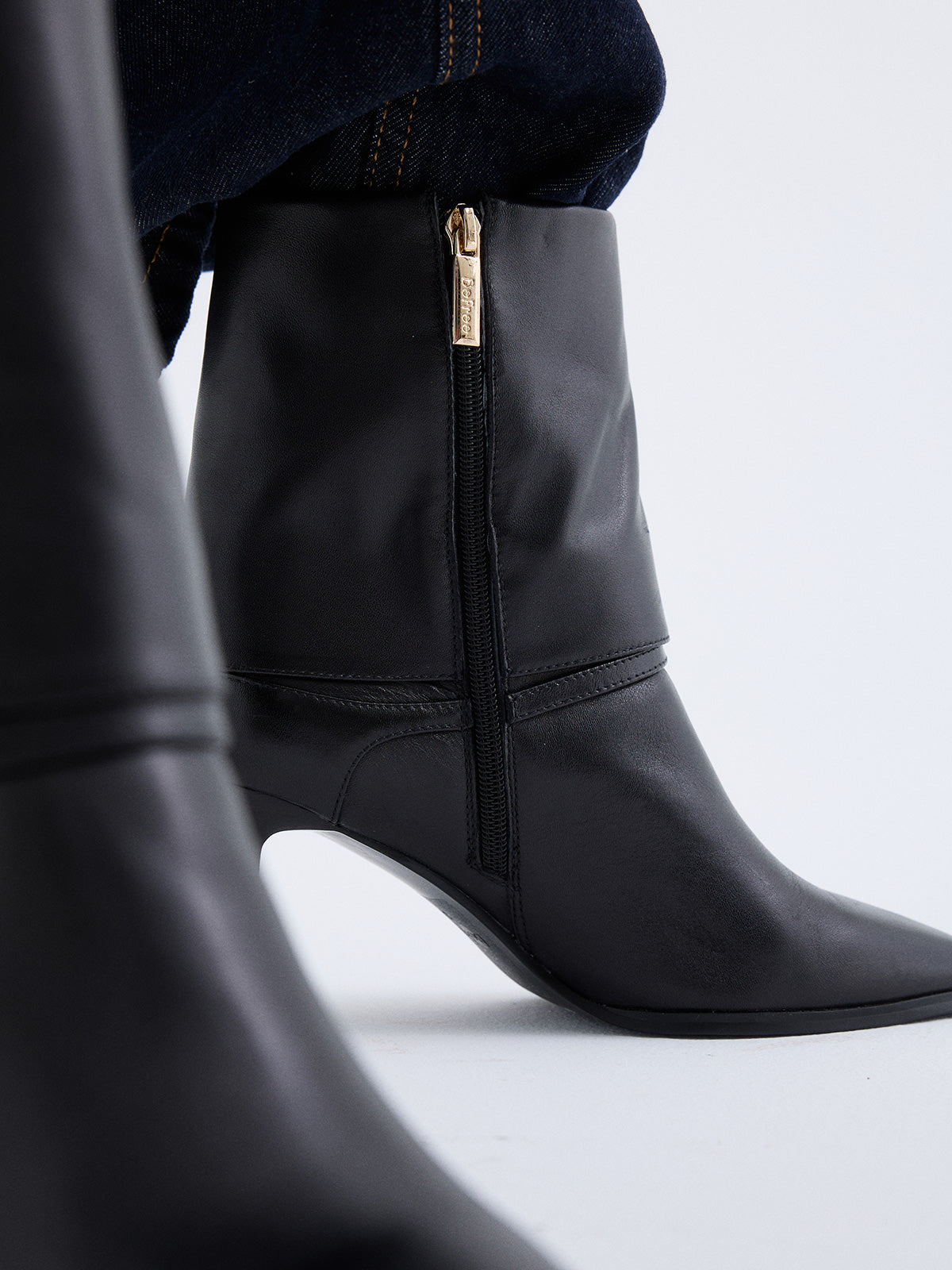 SIRA-314 LEATHER BLACK