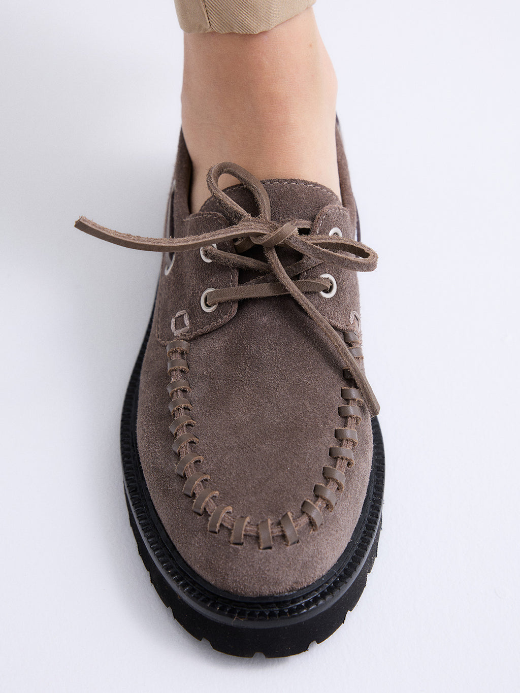 VELA-11 SUEDE TAUPE