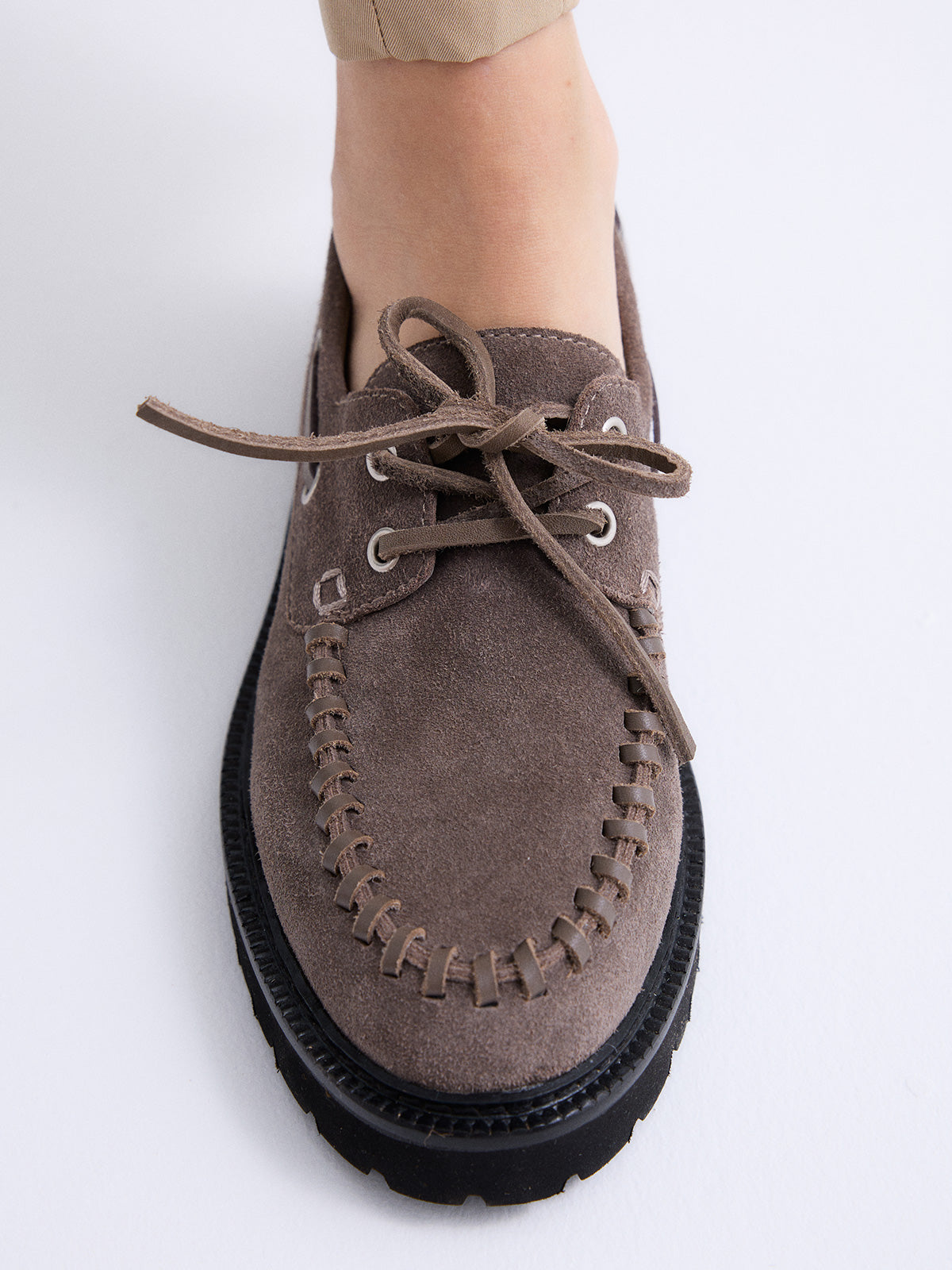 VELA-11 SUEDE TAUPE