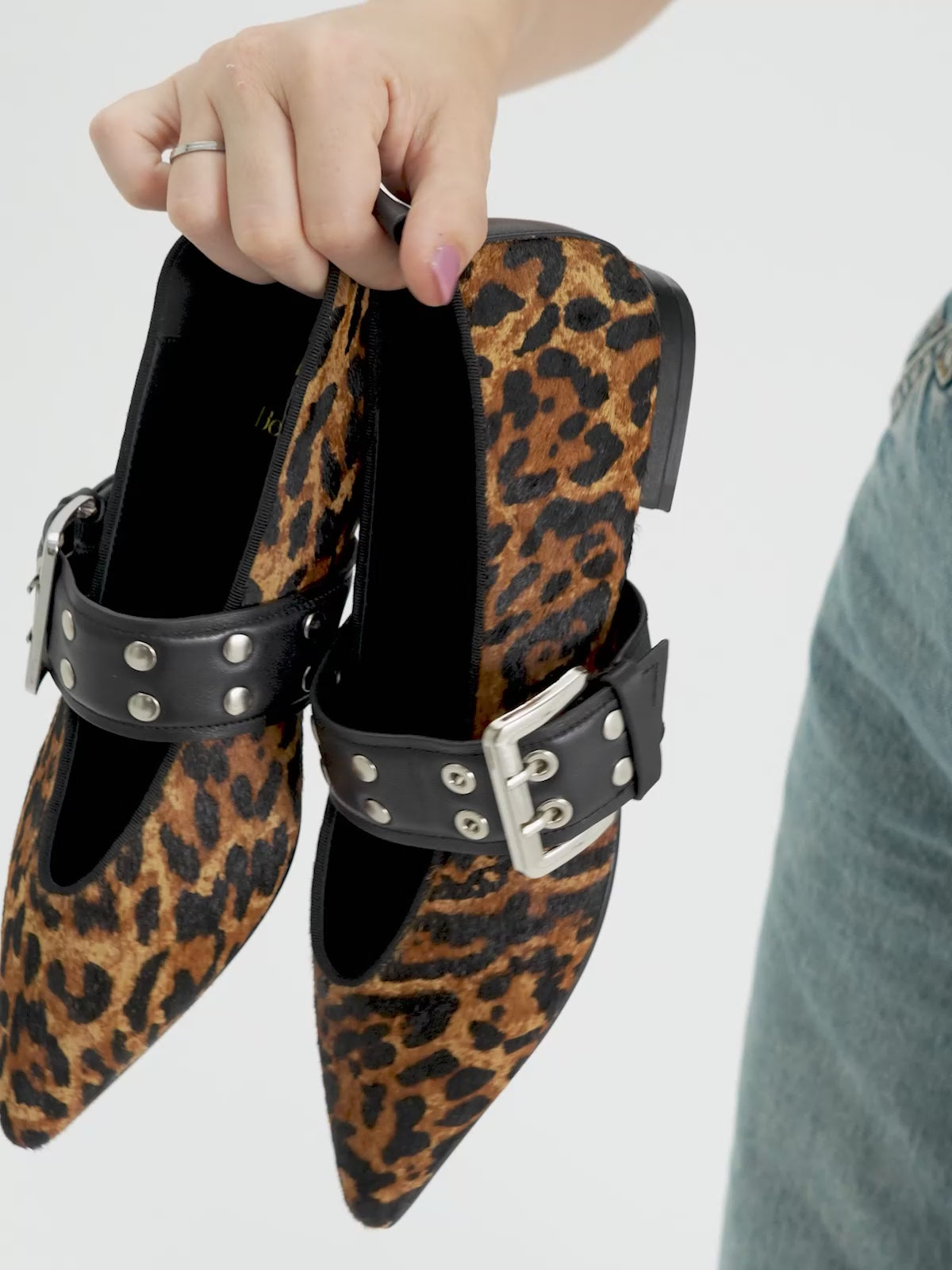 MIA-2527 LEATHER LEOPARD